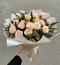 Букет Кремовые розы Латте в Власихе Алтайский край