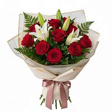 Букет цветов из:  Лилии и Розы в Власихе Алтайский край