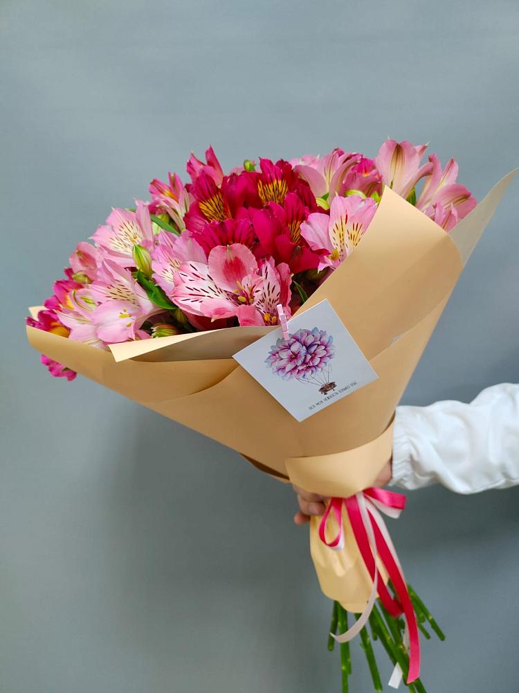 Букет цветов из: Альстромерии в Власихе Алтайский край