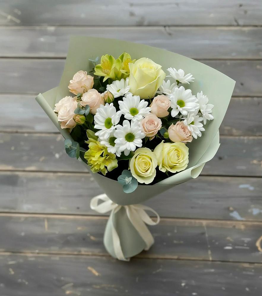Букет цветов из: Альстромерии, Розы и Хризантемы в Власихе Алтайский край