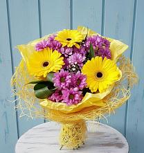 Букет цветов из:  Хризантемы и Герберы в Власихе Алтайский край