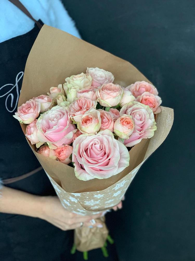 Букет цветов из: Хризантемы и Розы в Власихе Алтайский край