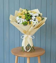 Букет цветов из:  Хризантемы и Розы в Власихе Алтайский край