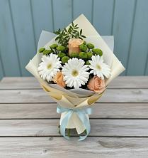 Букет цветов из:  Герберы, Розы и Хризантемы в Власихе Алтайский край