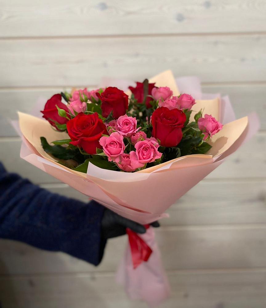 Букет цветов из: Розы в Власихе Алтайский край