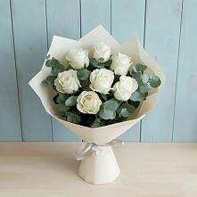 Букет Белые розы в Эвкалипте в Власихе Алтайский край