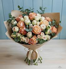 Букет цветов из:  Альстромерии и Розы в Власихе Алтайский край